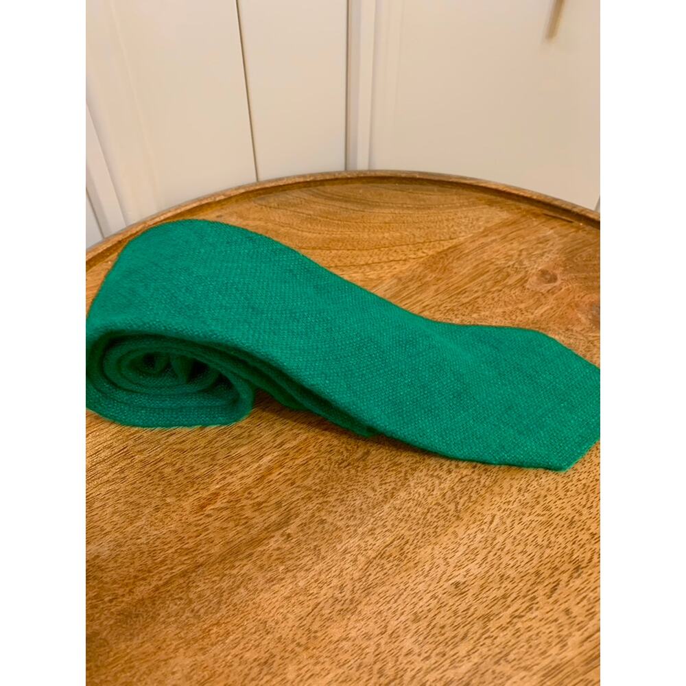 Berkley Men's Emerald Green Solid Necktie Classic Length‎